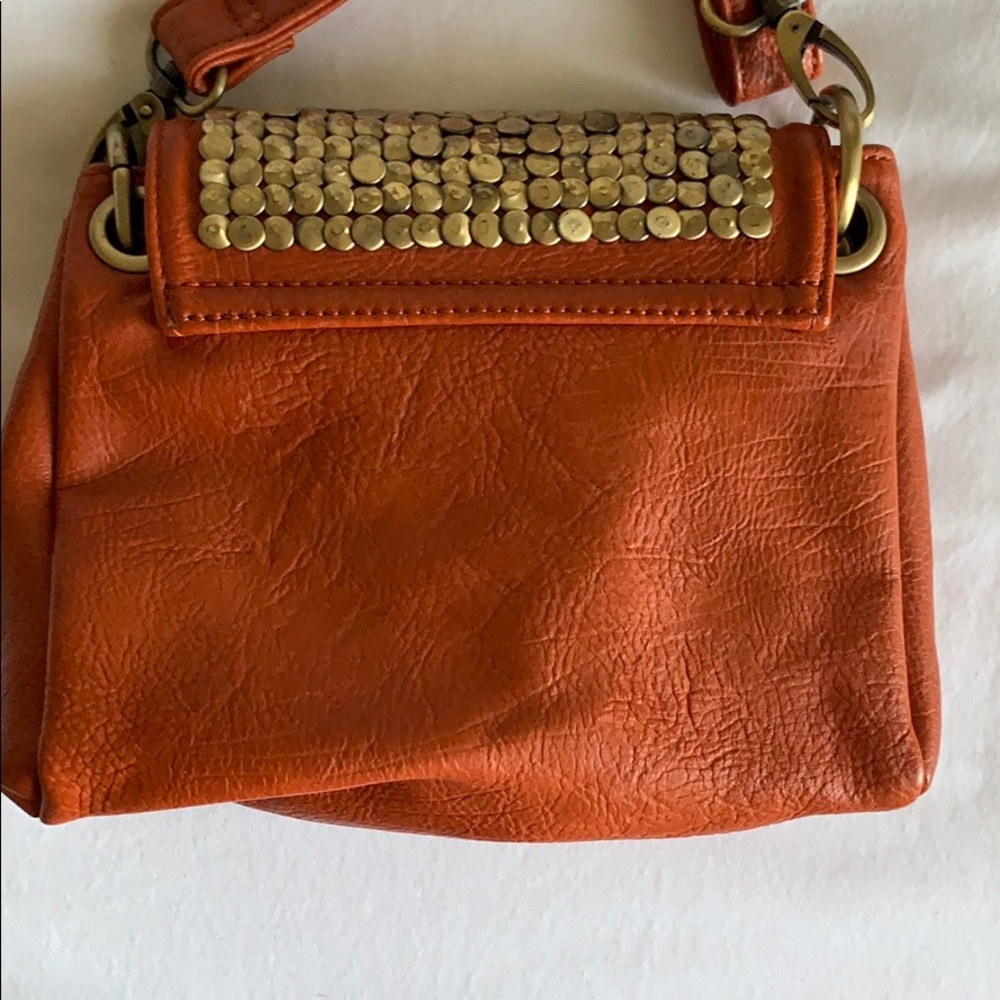Crossbody - Picture 4 of 4